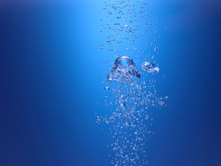 Обои на рабочий стол Пузырьки воды