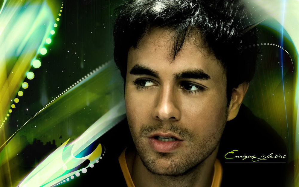 Обои для рабочего стола Певец Энрике Иглесиас / Enrique Iglesias