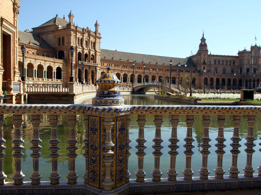 Обои для рабочего стола Дворец Плаза де Эспанья / Plaza de España в Севилье / Seville, Испания