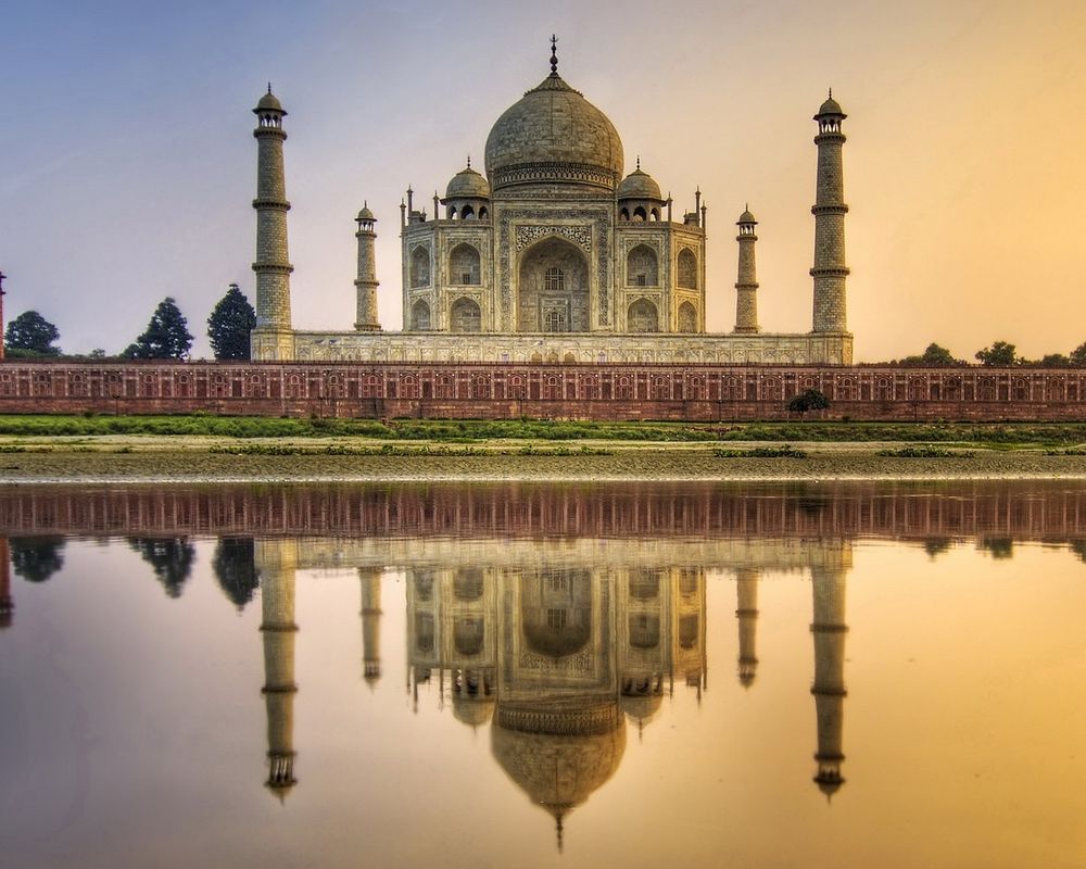 Обои для рабочего стола Тадж-Махал у берегов Нила в Индии / Taj Mahal, India