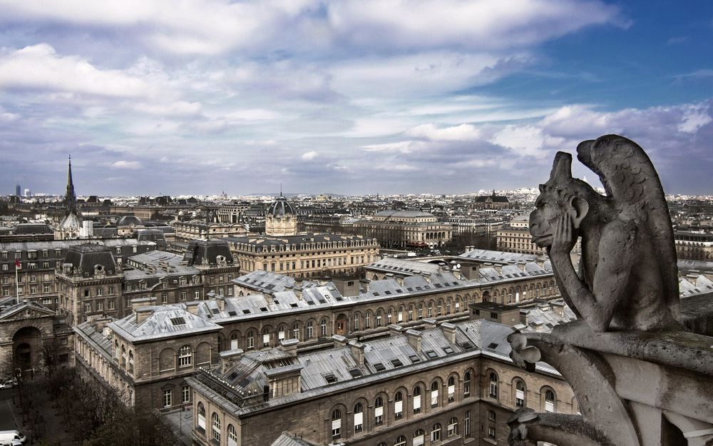 Обои для рабочего стола Вид на Париж с высоты Собора Парижской Богоматери / Notre-Dame de Paris, Франция