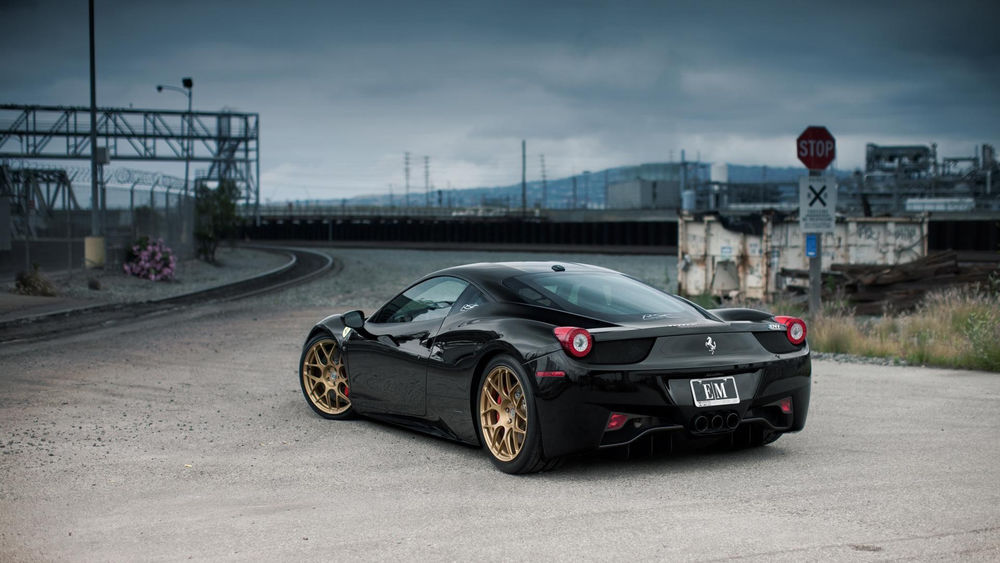 Обои для рабочего стола Тюннингованная черная Ferrari 458 RSC