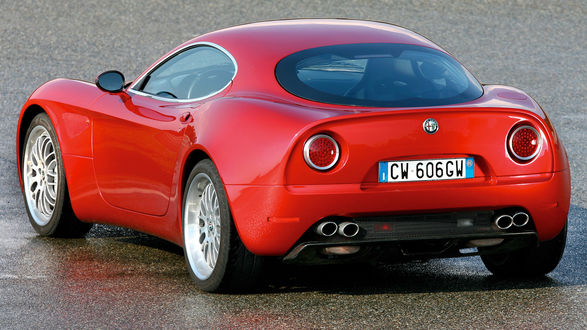 Обои на рабочий стол Alfa Romeo 8c / Альфа Ромео