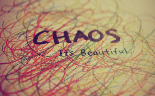 Обои на рабочий стол Надпись на бумаге Chaos. It's beautiful / Хаос. Это прекрасно