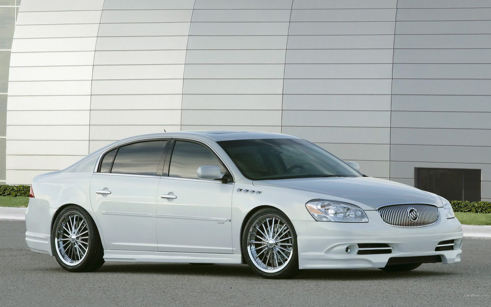 Обои для рабочего стола Белая Buick Lucerne / Бьюик Люцерн