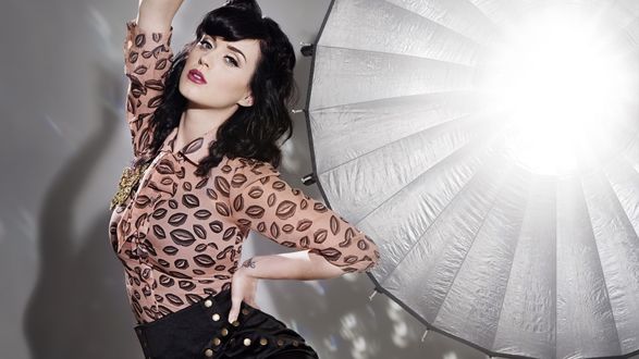 Обои на рабочий стол Кэти Перри / Katy Perry во время фотосета