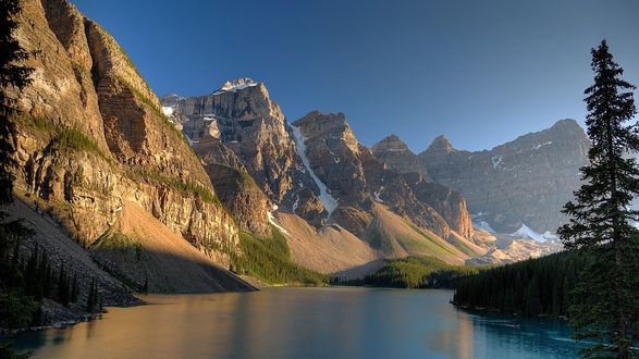 Обои на рабочий стол Ледниковое Озеро Морейн, Альберта, Канада / Moraine Lake, Banff National Park, Canada