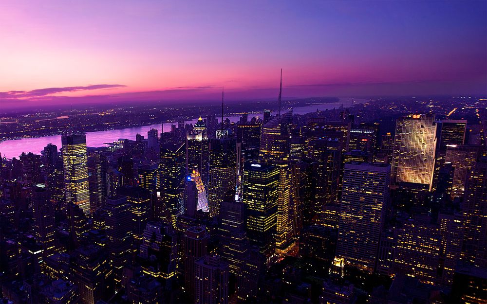 Обои для рабочего стола Twilight in New York City / Сумерки в городе Нью-Йорка
