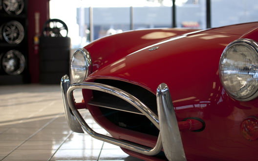 Обои на рабочий стол Mercer Cobra Roadster, шикарная красная машина