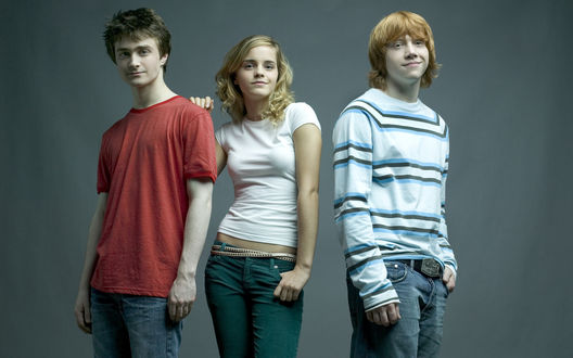 Обои на рабочий стол Дэниэл Рэдклифф / Daniel Radcliffe, Эмма Уотсон / Emma Watson и  Руперт Гринт / Rupert Grint - главные герои 'Поттерианы*