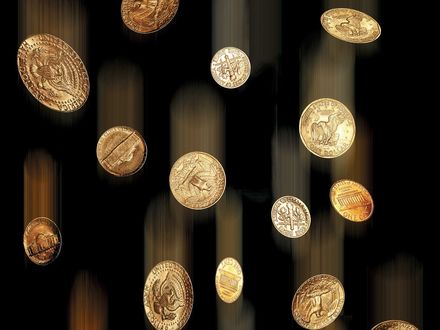 Обои на рабочий стол Падение золотых  монет