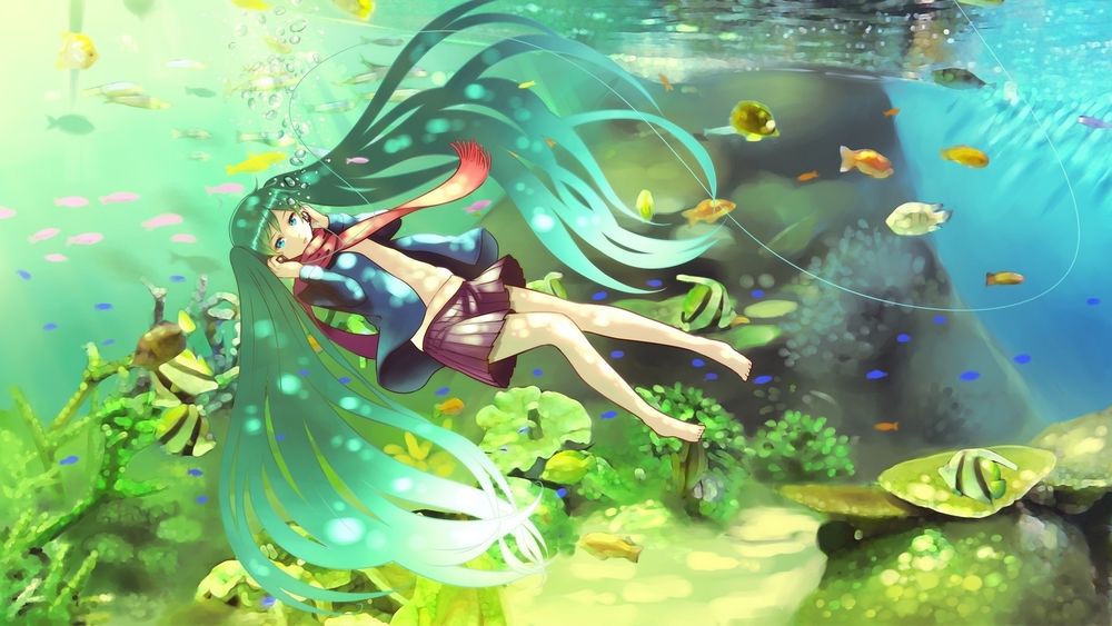 Обои для рабочего стола Вокалоид / Vocaloid Мику Хацунэ / Miku Hatsune под водой слушает музыку через наушники, вокруг нее плавают рыбы