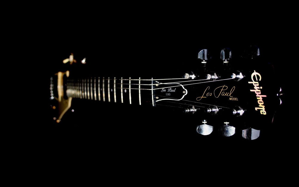 Обои для рабочего стола Первая цельнокорпусная электрогитара компании Gibson Les Paul