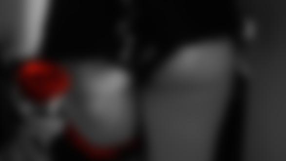 Круглая задница Авы Роуз трахается и покрыта спермой в горячем видео