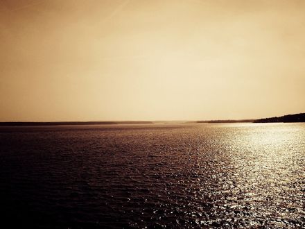 Обои на рабочий стол Море и небо