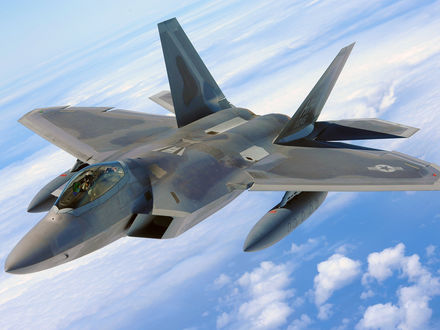 Обои на рабочий стол F-22 Raptor / F-22 Раптор летит в небе