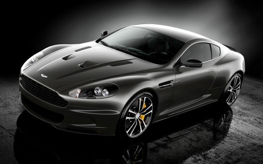 Обои на рабочий стол Черный суперкар Aston Martin DBS Ultimate