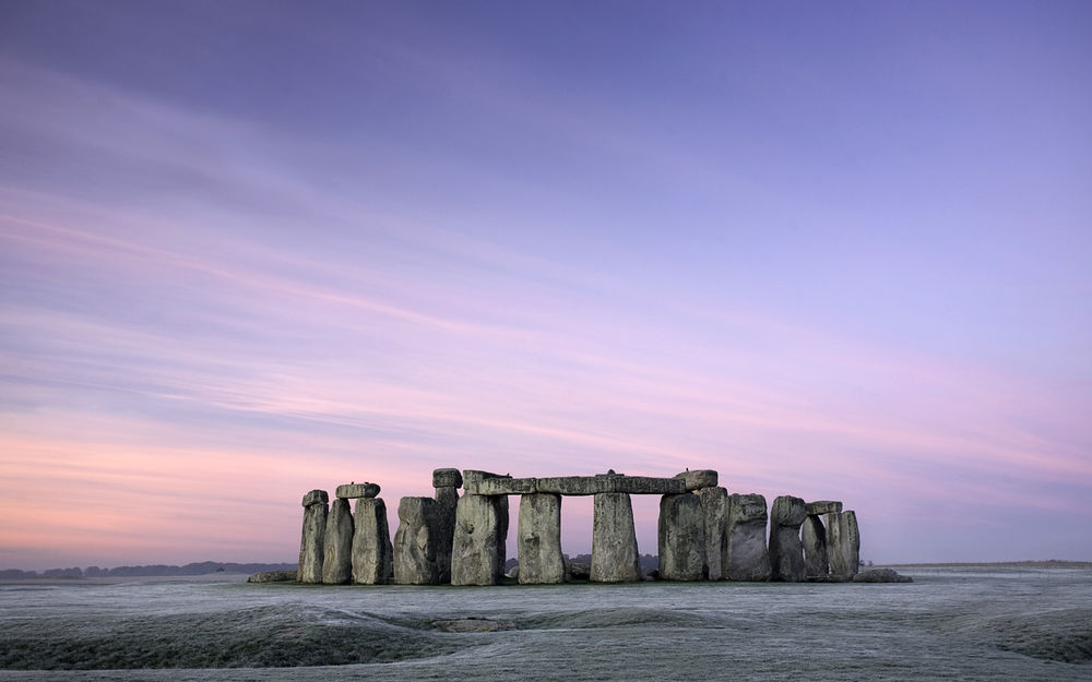 Обои для рабочего стола Восход у Стоунхенджа / Stonehenge