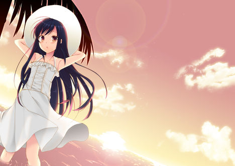 Обои на рабочий стол Kuroyukihime / Куроюкихиме из аниме Ускоренный Мир / Accel World в лёгком белом платьице и шляпке летом у моря на закате дня
