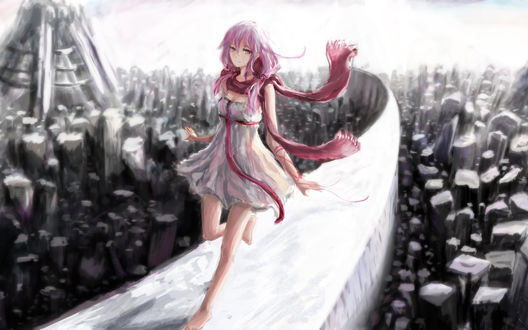 Обои на рабочий стол Инори Юзуриха / Inori Yuzuriha из аниме Корона Вины / Guilty Crown в белом платье с розовой ленточкой бежит по городу