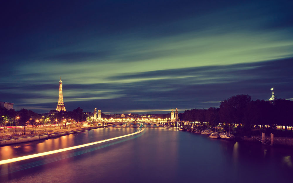 Обои для рабочего стола Великолепная панорама на ночной Париж / Paris, Франция / France