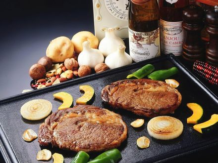 Обои на рабочий стол Натюрморт с мясом и овощами