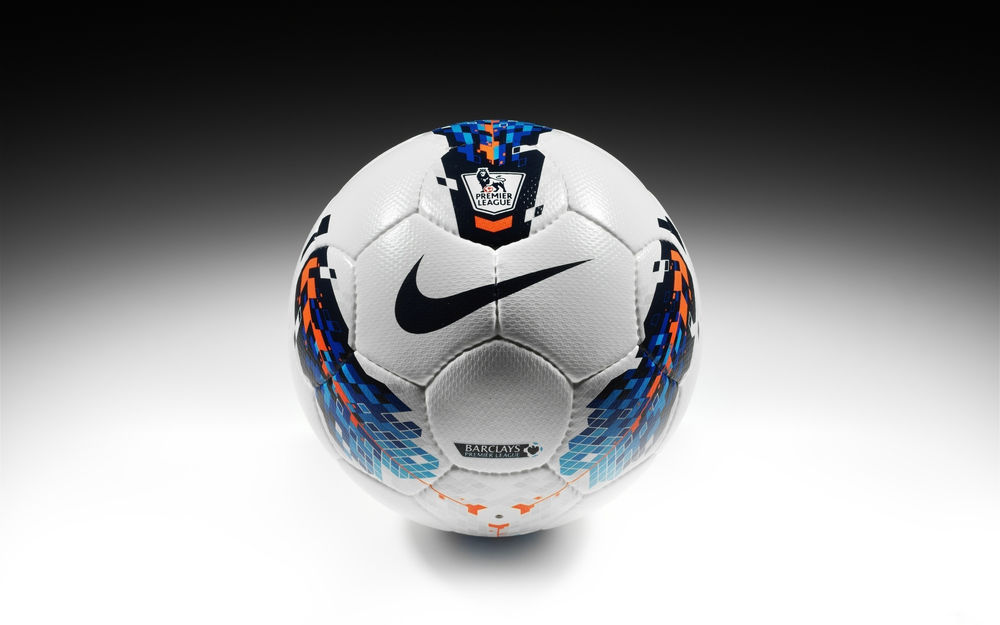 Обои для рабочего стола Фирменный мяч Найк / Nike для игры в футбол (premier league, barclays)