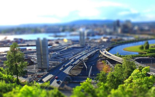 Обои на рабочий стол Панорама Осло, Норвегия / Oslo, Norway с автомобильной развязкой с эффектом тилт шифт / tilt shift