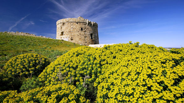 Обои на рабочий стол Крепость на Менорке / Menorca, Балеарские острова / Balearic islands, Испания / Spain