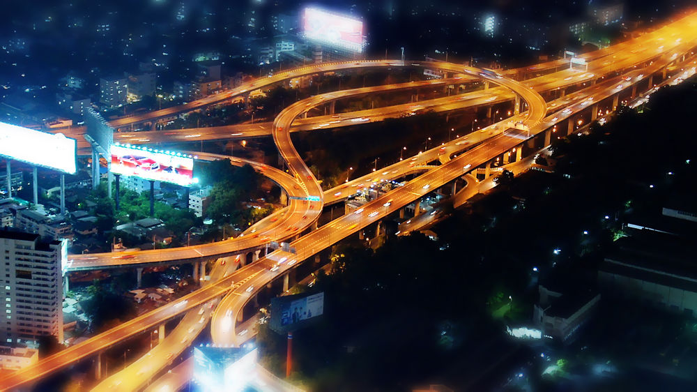 Обои для рабочего стола Автомобильная развязка с эффектом тилт шифт / tilt shift