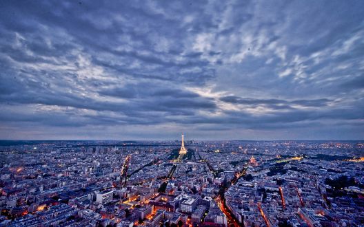 Обои на рабочий стол Вечерний Париж / Paris с высоты птичьего полета