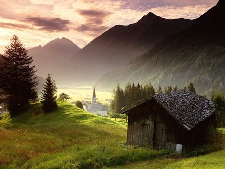 Обои на рабочий стол Деревушка, находящаяся у гор, Austria, Tyrol / Автрия, Тироль