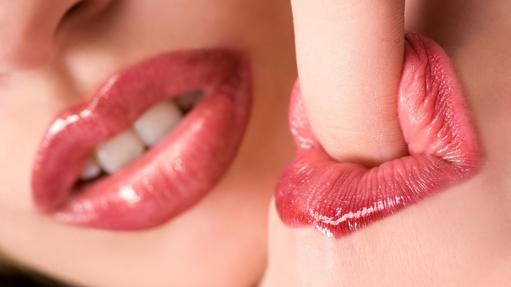 Ловила на губы: 5 мифов о контурной пластике губ