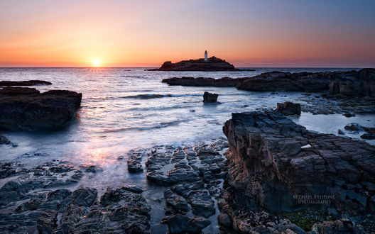 Обои на рабочий стол Маяк Годреви, Корнуолл, Англия / Godrevy, Cornwall, England, работа фотографа Михаэля Брайтунга / Michael Breitung