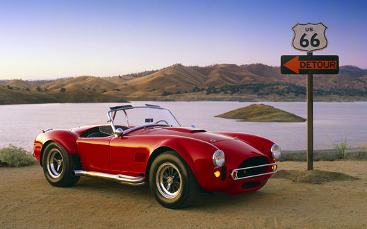 Обои на рабочий стол Автомобиль Шелби АС Кобра 427 SC, США / Shelby AC Cobra 427 SC, USA, 1965 года выпуска на шоссе U. S. Route 66 / Шоссе Вилли Роджера / Will Rogers High Way в штате Калифорния, США / California, USA
