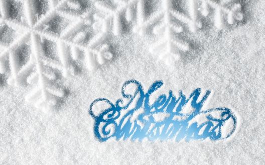 Обои на рабочий стол Надпись Merry Christmas / Счастливого рождества на снегу