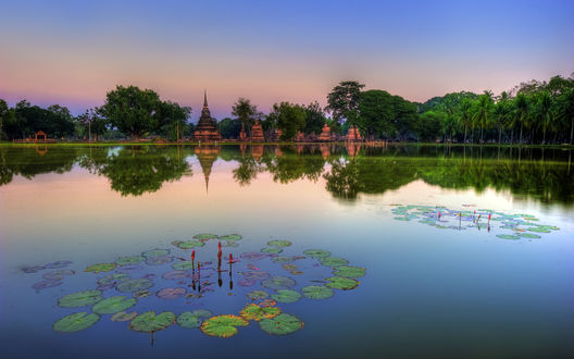 Обои на рабочий стол Руина храма Ват Махатит, Таиланд / The Temple of Wat Mashatit, Thailand