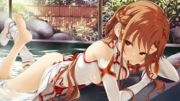 Обои на рабочий стол Юки Асуна / Yuuki Asuna лежит в воде из аниме ''Мастера меча онлайн'' / ''Sword Art Online''