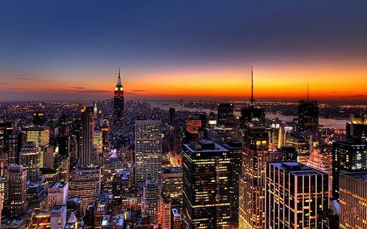 Обои на рабочий стол Красивый закат над городом Нью-Йорк / New York City