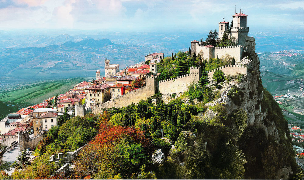 Обои для рабочего стола Республика Сан-Марино / Repubblica di San Marino