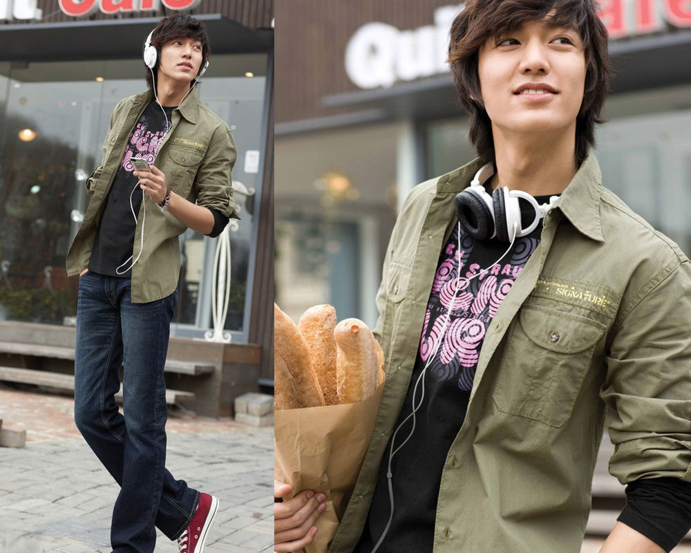 Обои для рабочего стола Южнокорейский актер Ли Мин Хо / Lee Min Ho на улице города с наушниками