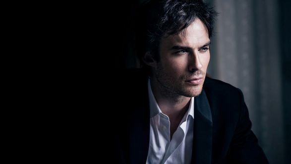 Обои на рабочий стол Актер Йен Сомерхолдер / Ian Somerhalder в черном пиджаке