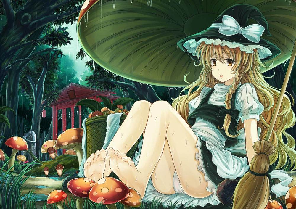 Обои для рабочего стола Marisa Kirisame / Мариса Кирисаме спряталась от дождя под огромным грибом, из серии компьютерных игр Тохо / Touhou Project