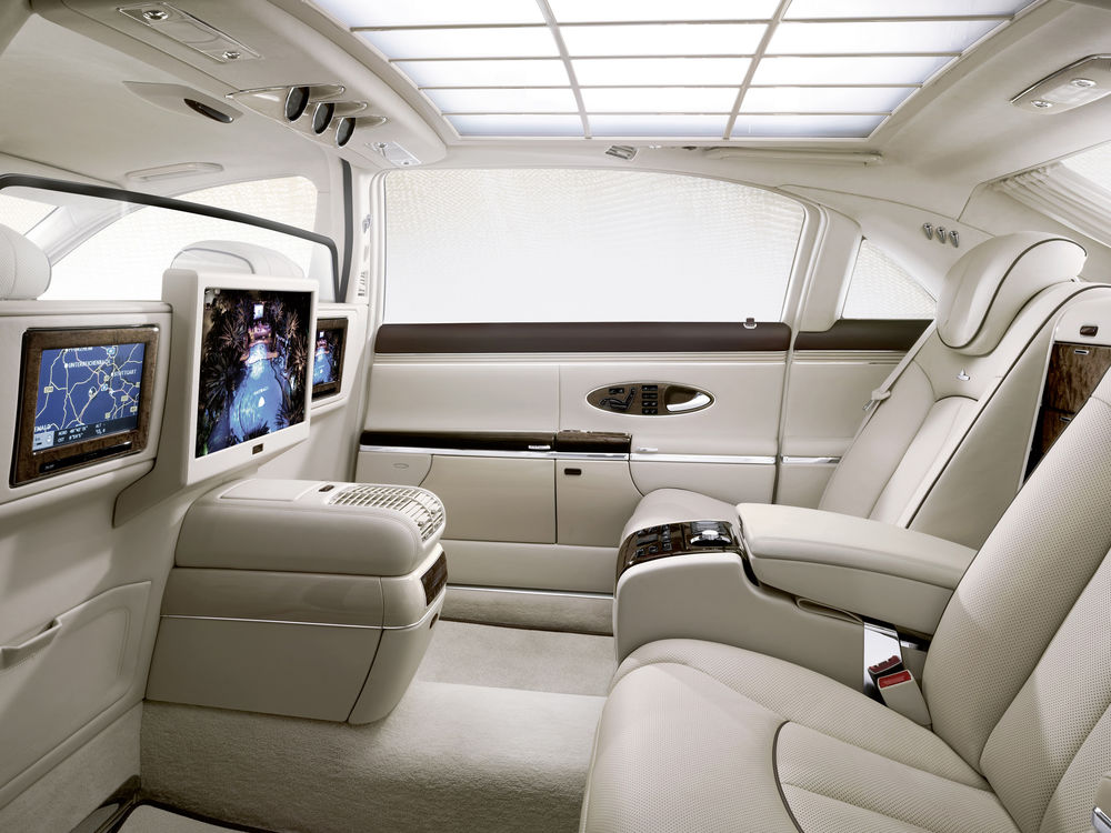 Обои для рабочего стола Салон автомобиля Maybach 62S
