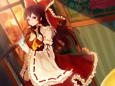Обои на рабочий стол Hakurei Reimu / Рейму Хакурей стоит в комнате возле окна из серии компьютерных игр Тохо / Touhou Project