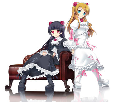 Обои на рабочий стол Ruri Gokou / Рури Гоко (Куронеко (Черная Кошка)) и Kirino Kousaka / Кирино Косака одетые в стиле готических лолит из аниме Ore no Imouto ga Konna ni Kawaii Wake ga Nai / Моя младшая сестра не может быть такой милой