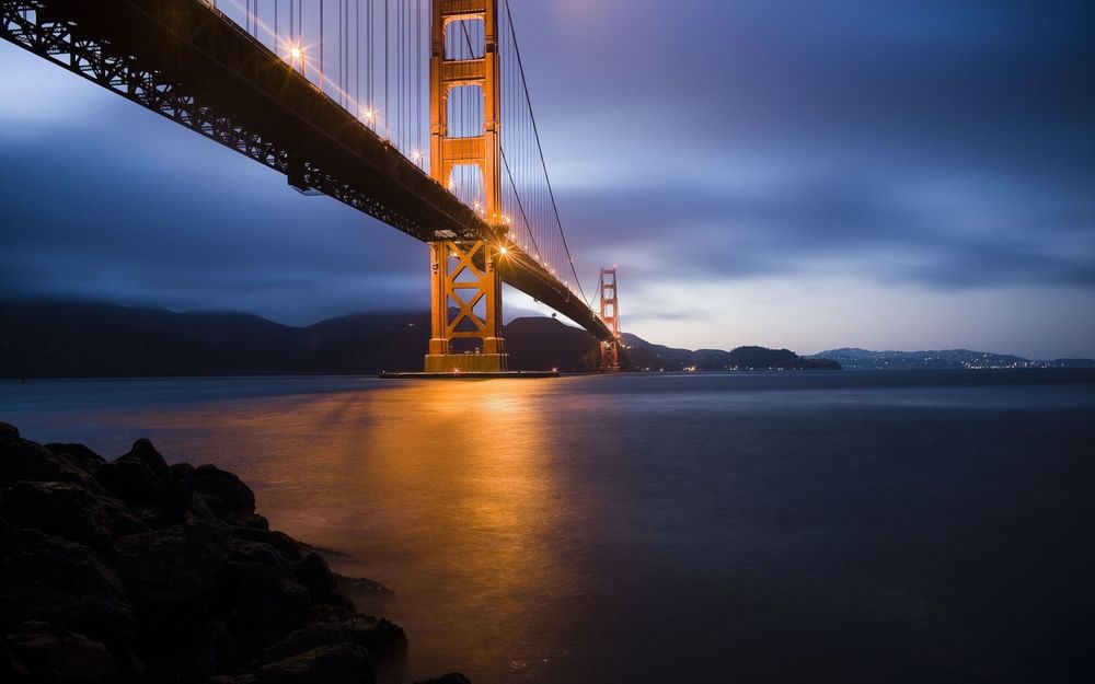 Обои для рабочего стола Мост Golden Gate Bridge / Золотые ворота ночью, San Francisco, USA / Сан-Франциско, США