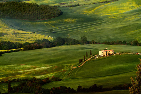 Обои на рабочий стол Домик в поле, Тоскана, Италия / Tuscany, Italy
