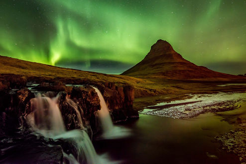 Обои на рабочий стол Северное сияние, Исландия / Iceland