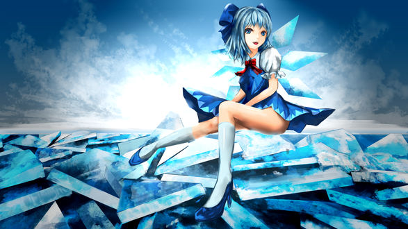 Обои на рабочий стол Ледяная фея Cirno / Сырно / Чирно из серии игр Тохо / Touhou Project сидит на ледяных глыбах, в которых отржается небо